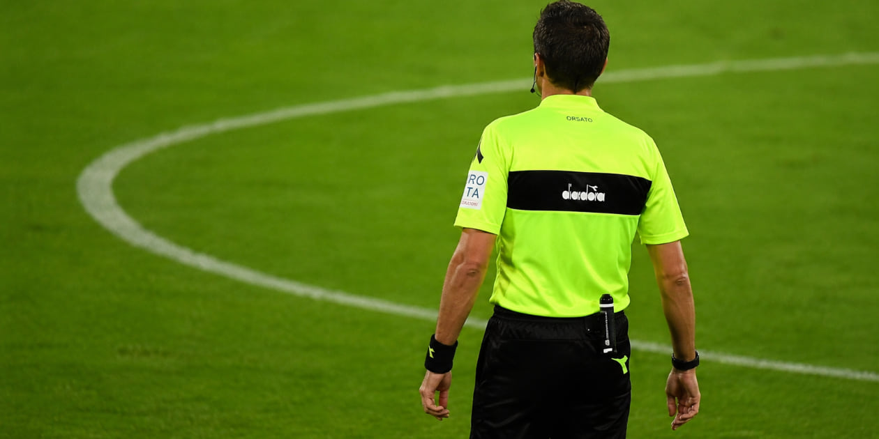 Arbitro di calcio